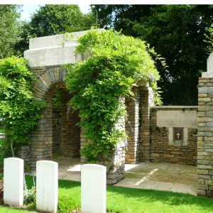 Warlincourt Halte British Cemetery