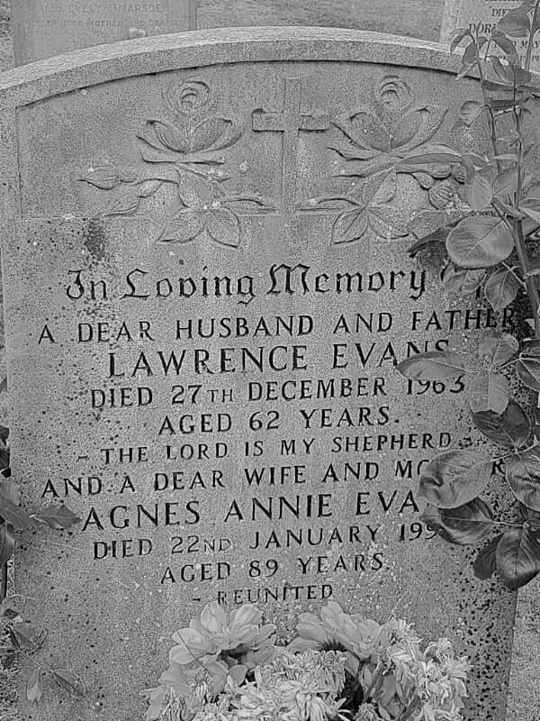 Lawrence Evans headstone