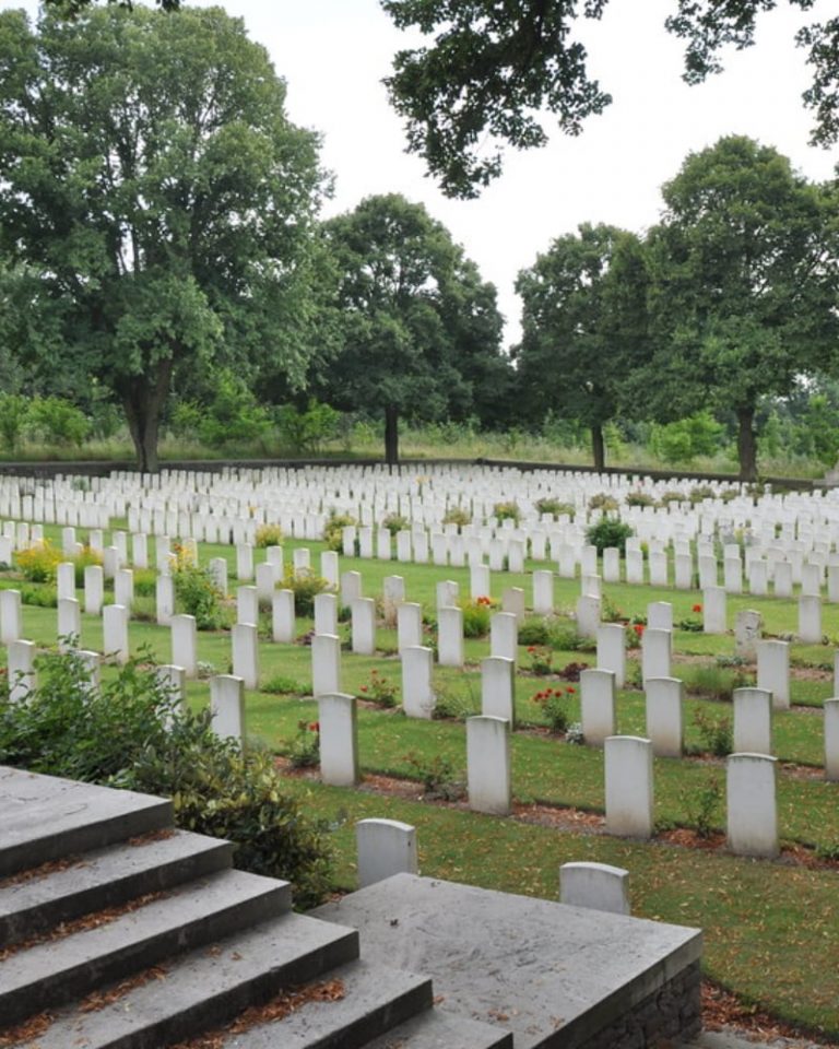 Croisilles British Cemetery